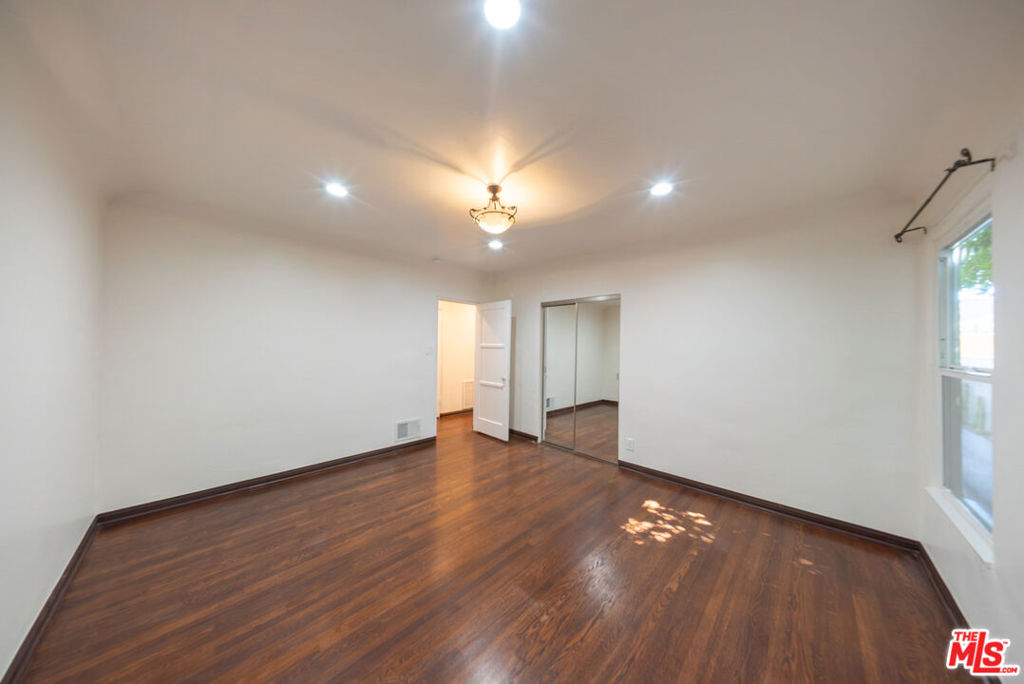 8230 Blackburn Avenue Unit 1 Property Photo 11