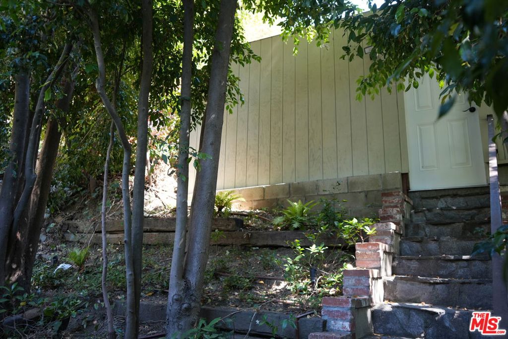 1418 Lindacrest Drive Property Photo 10