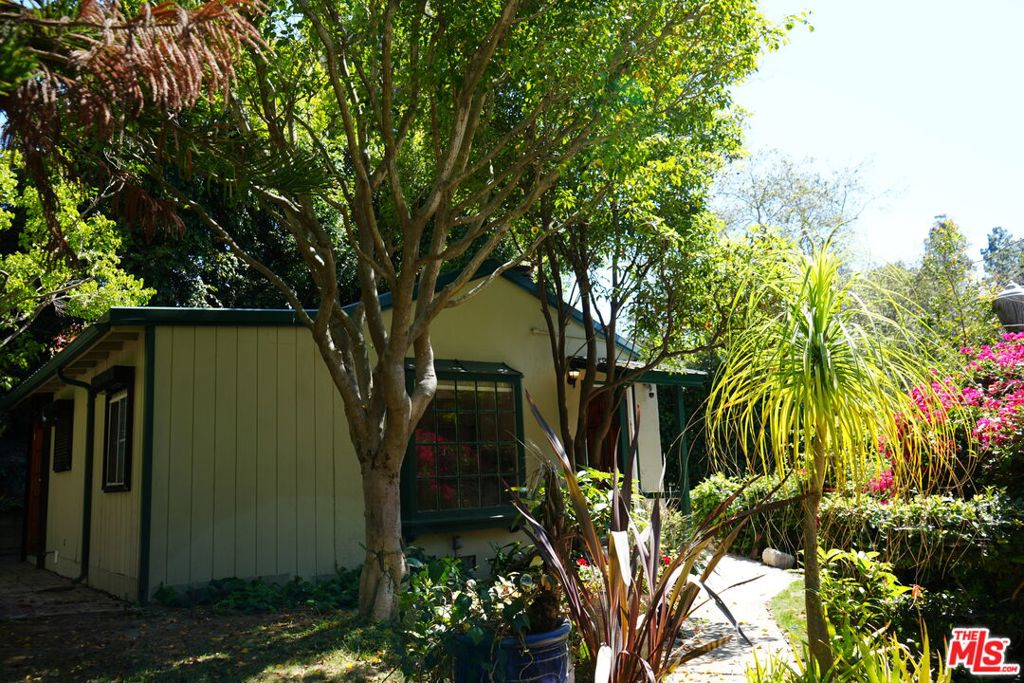 1418 Lindacrest Drive Property Photo 16