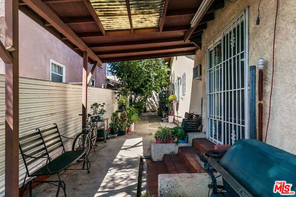 339 N Rampart Boulevard Property Photo 23