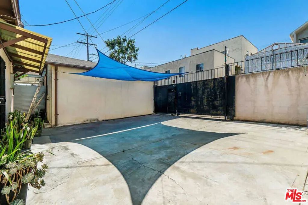 339 N Rampart Boulevard Property Photo 27