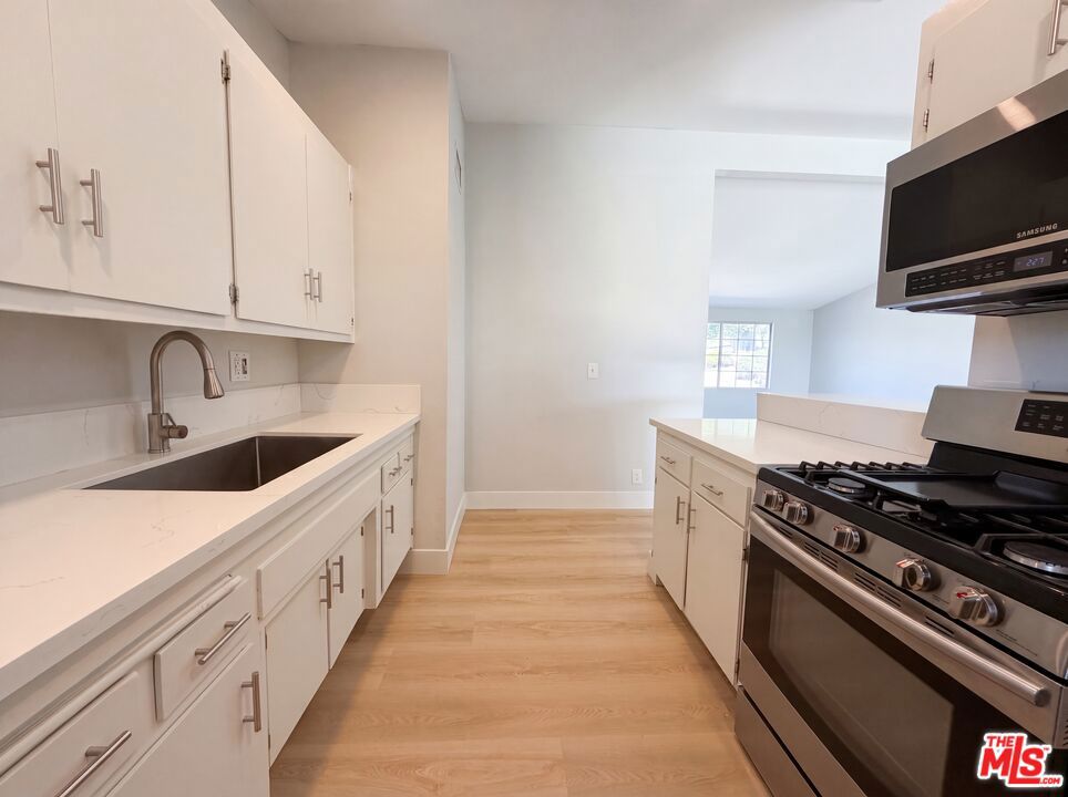 19016 Felbridge Street Property Photo 10