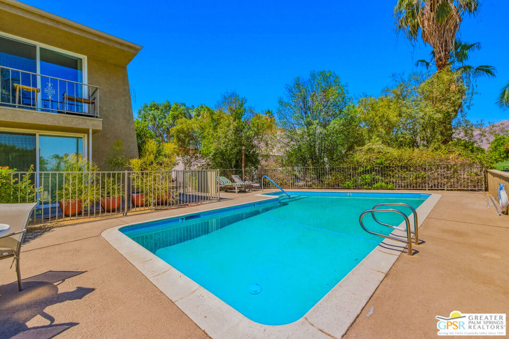 73970 Grapevine Street Property Photo 5