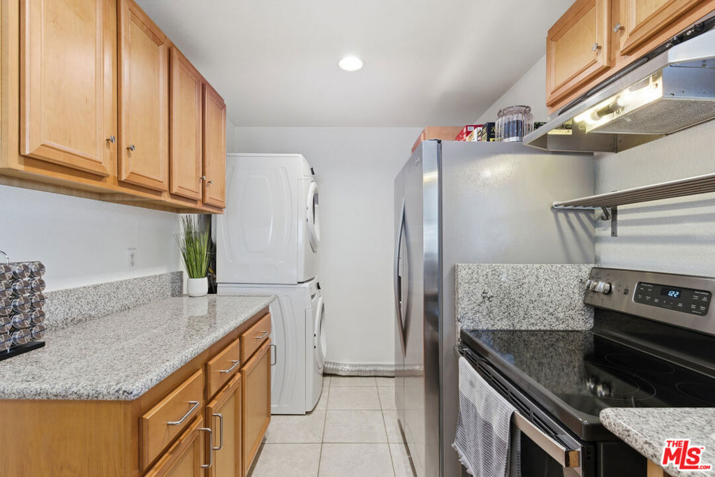 350 Burchett Street 101 Property Photo 8