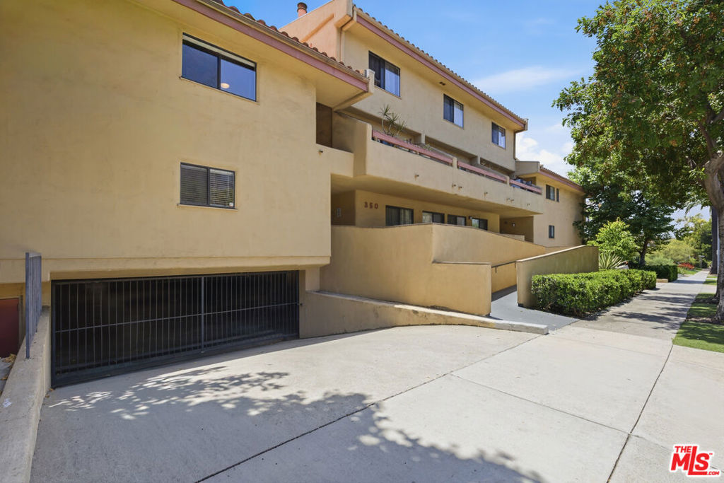 350 Burchett Street 101 Property Photo 19