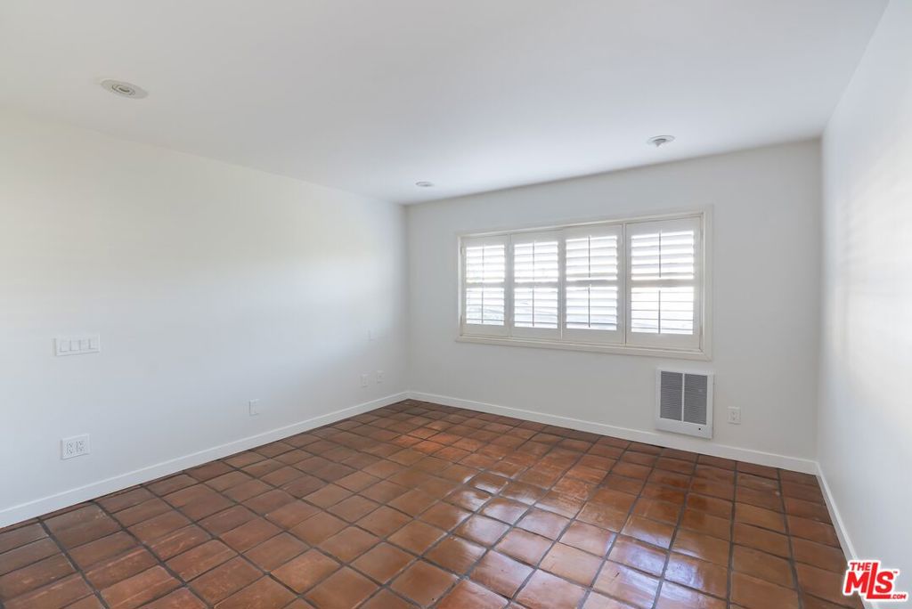 22548 Pacific Coast Highway 101 Property Photo 13