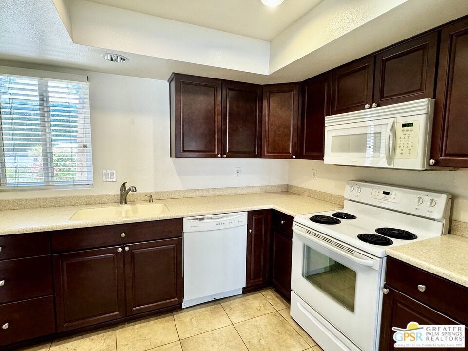73950 Grapevine Street Property Photo 10
