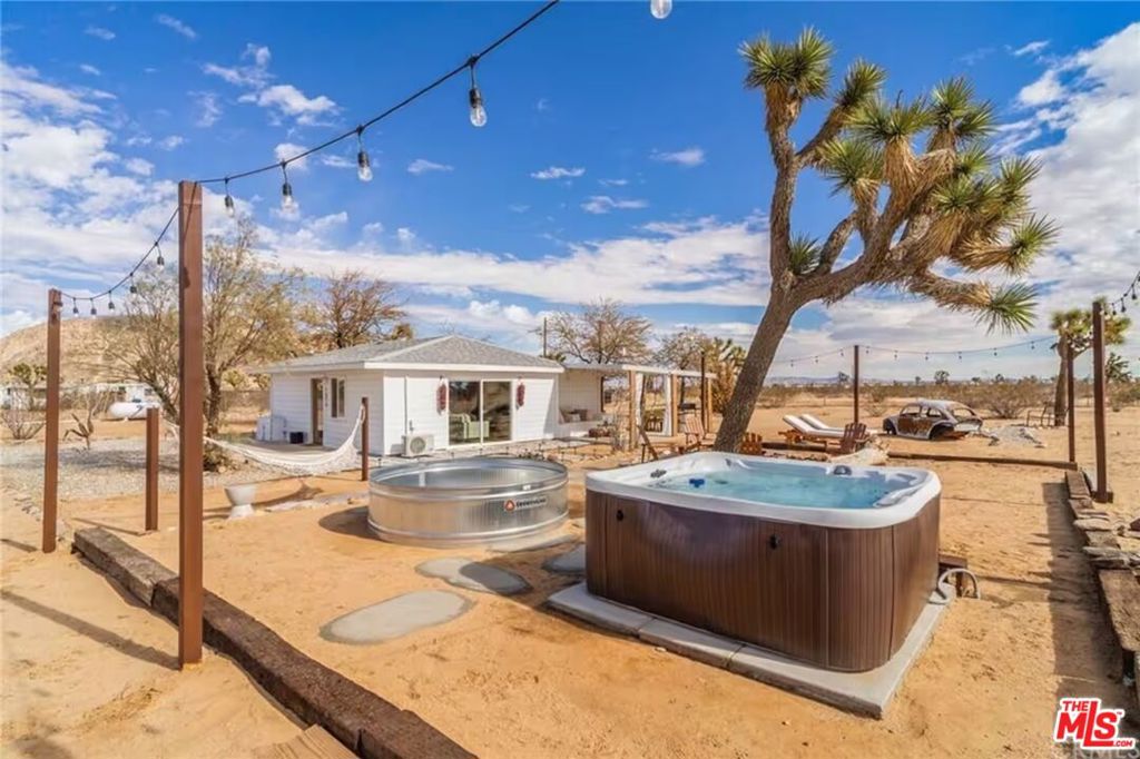 1616 Sunset Mesa Road Property Photo 1