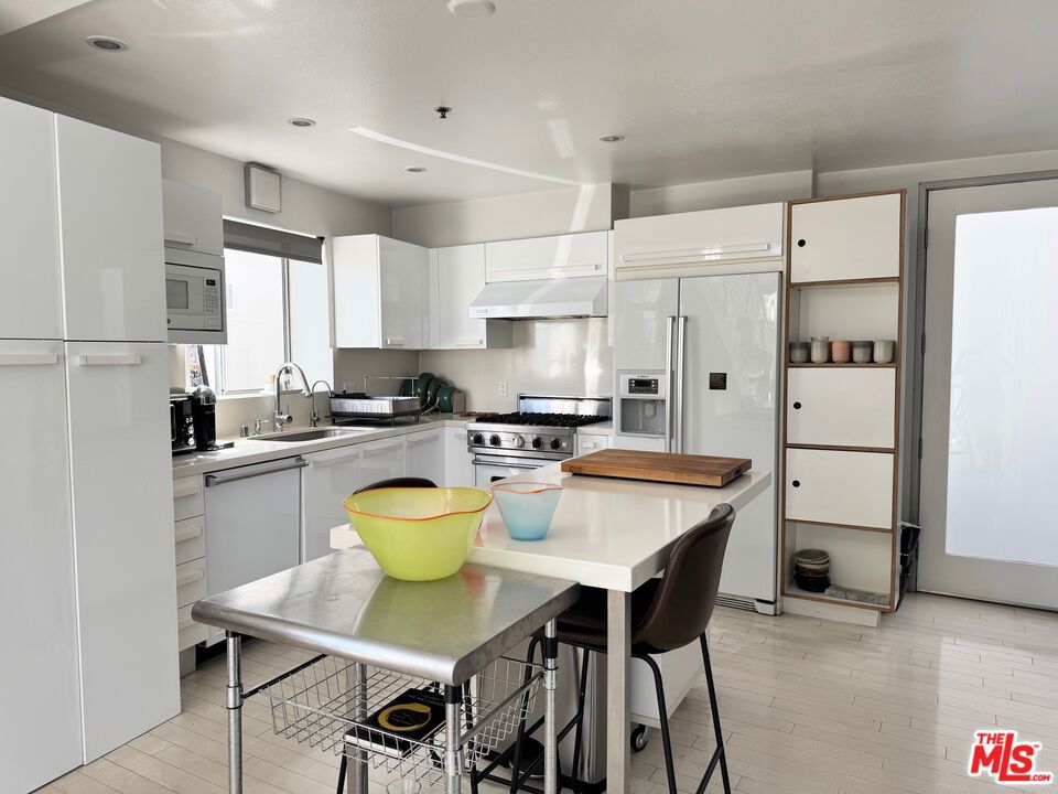 13326 Beach Avenue 203 Property Photo 4