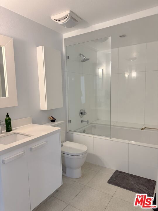 13326 Beach Avenue 203 Property Photo 15