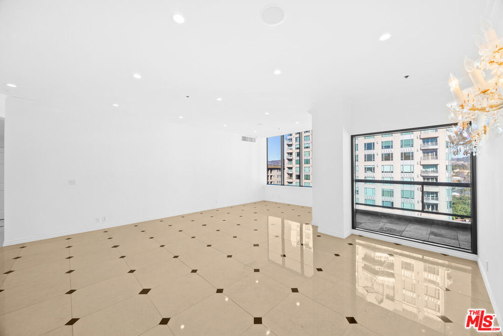 10724 Wilshire Boulevard Ph1505 Property Photo 11