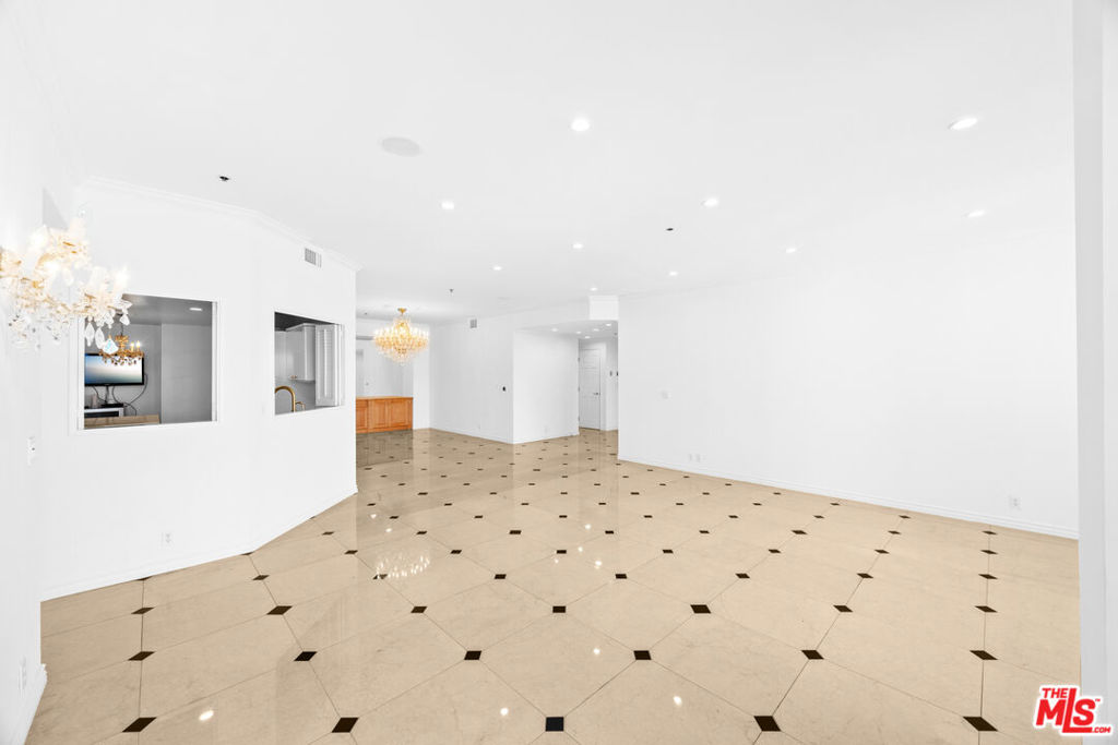 10724 Wilshire Boulevard Ph1505 Property Photo 13