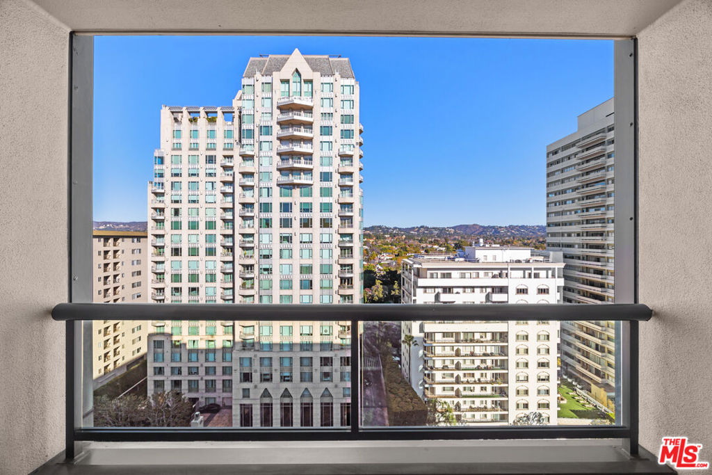 10724 Wilshire Boulevard Ph1505 Property Photo 15