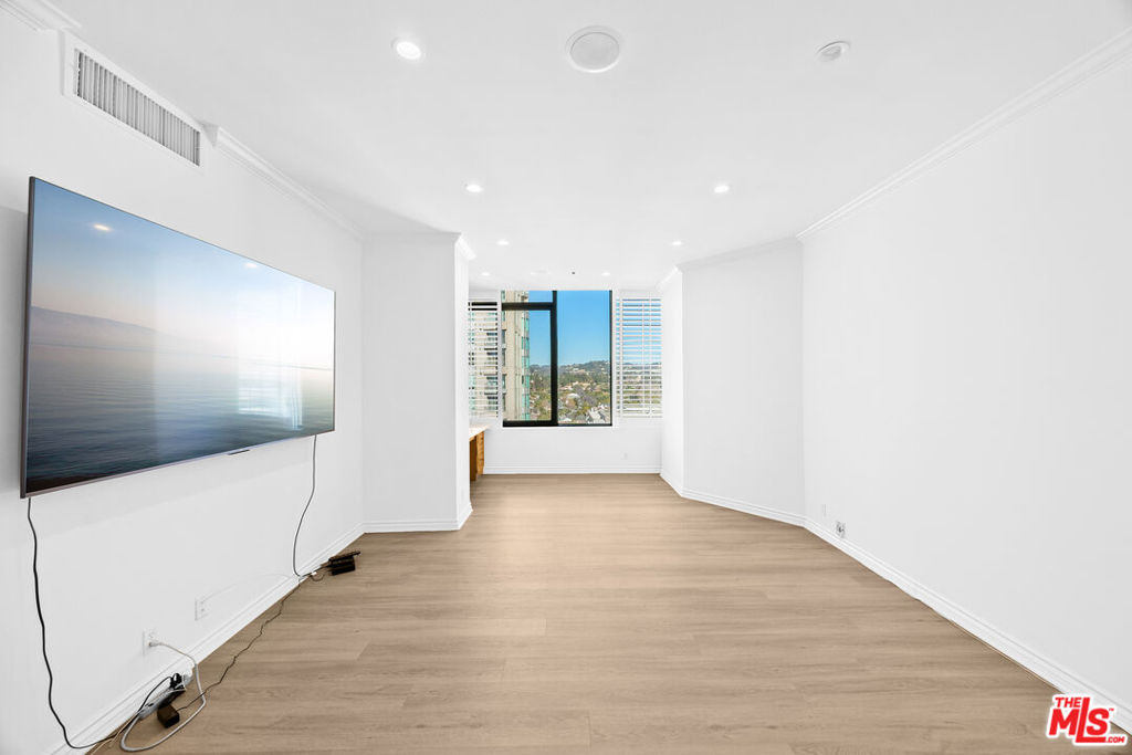 10724 Wilshire Boulevard Ph1505 Property Photo 26