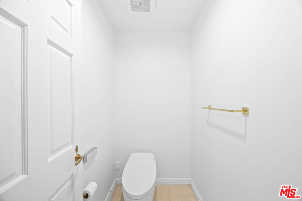 10724 Wilshire Boulevard Ph1505 Property Photo 34