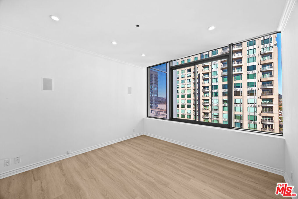 10724 Wilshire Boulevard Ph1505 Property Photo 37