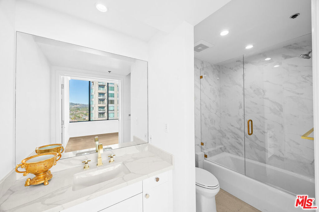 10724 Wilshire Boulevard Ph1505 Property Photo 41