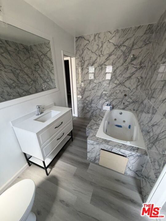 505 E Fairview Boulevard Property Photo 5