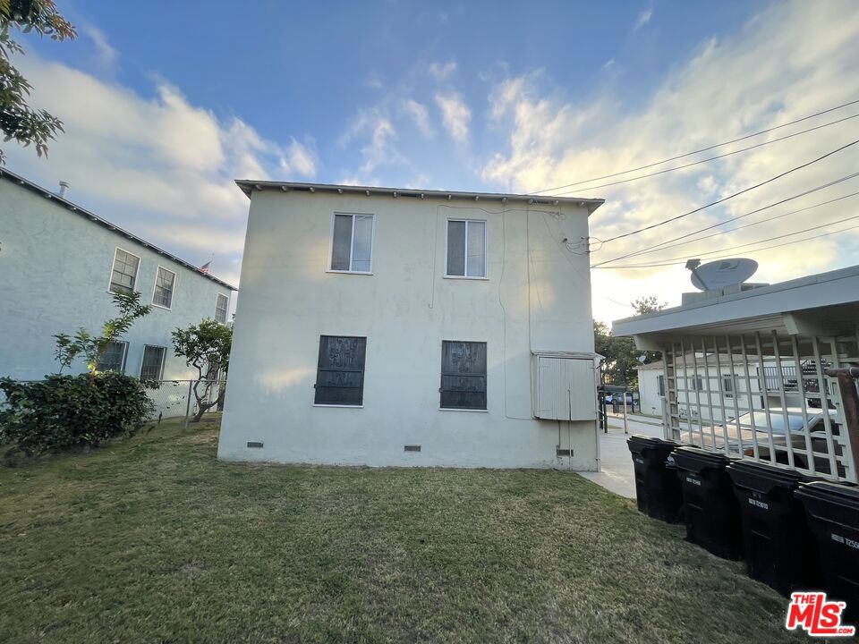 3520 Farmdale Avenue Property Photo 6