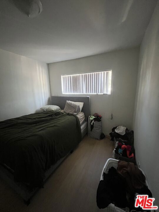 946 S Kingsley Drive 3 Property Photo 6