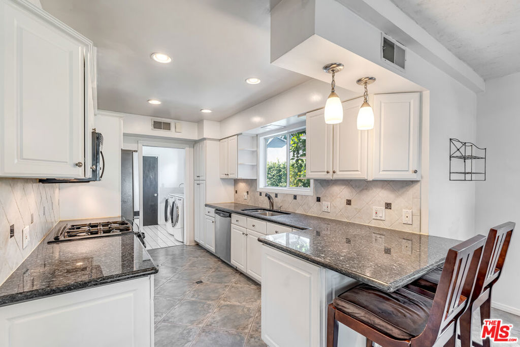 6626 Burnet Avenue Property Photo 15