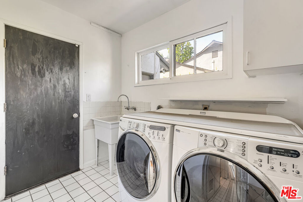6626 Burnet Avenue Property Photo 22