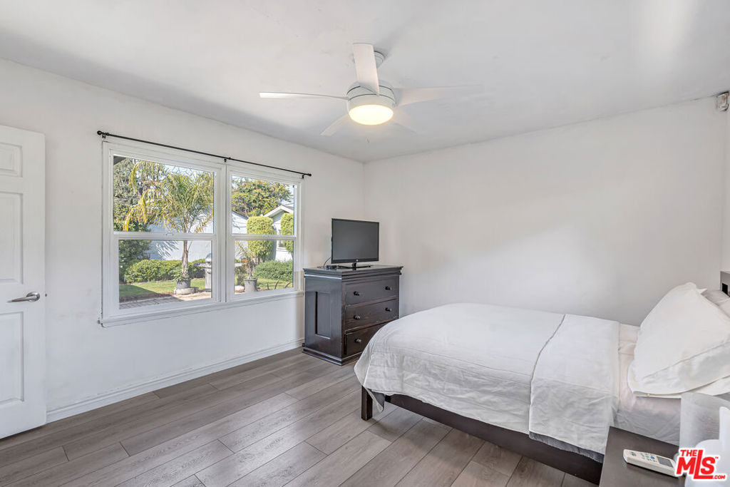 6626 Burnet Avenue Property Photo 23