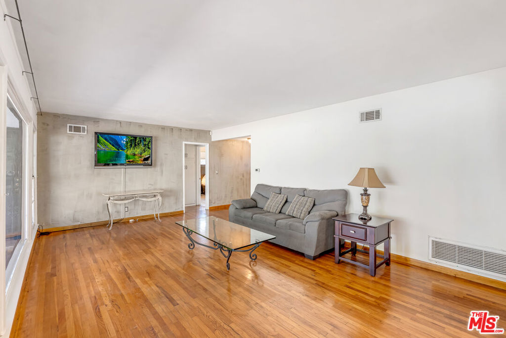 6626 Burnet Avenue Property Photo 35