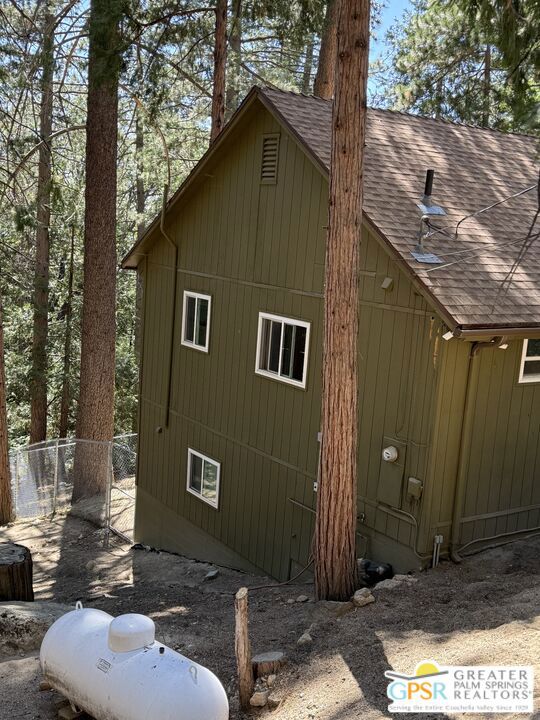 23041 Oak Leaf Lane Property Photo 2