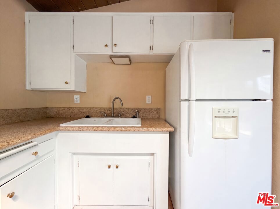 1145 Rivera Drive Property Photo 12