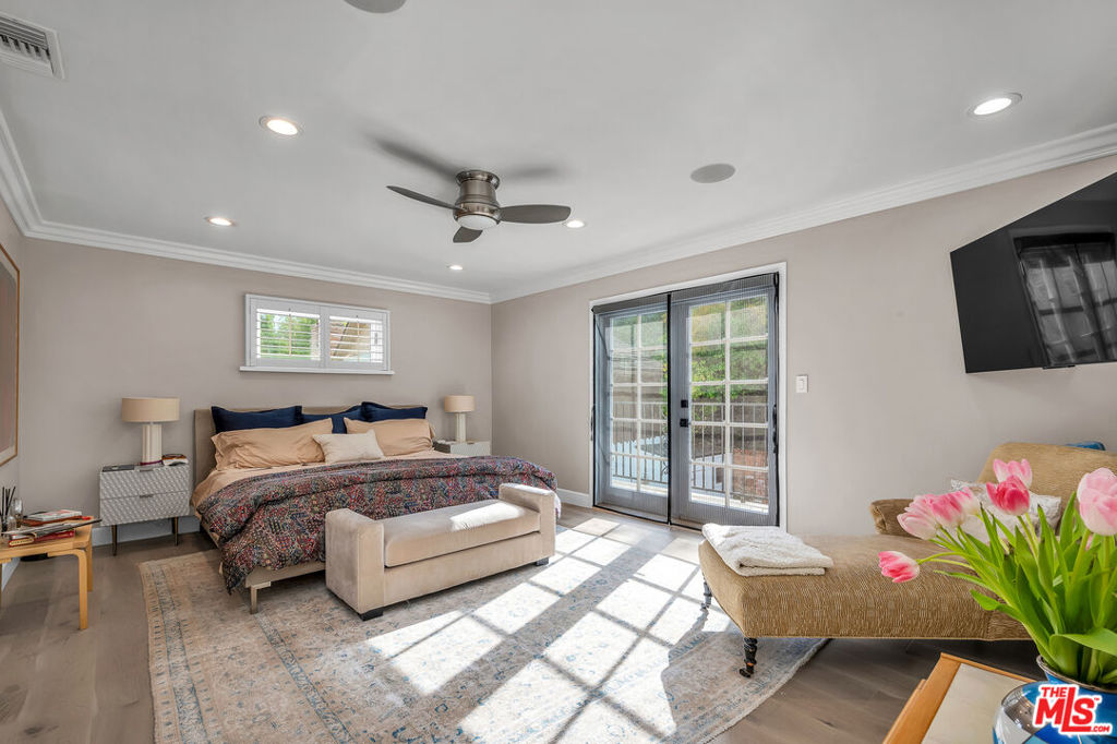 751 Westholme Avenue Property Photo 19