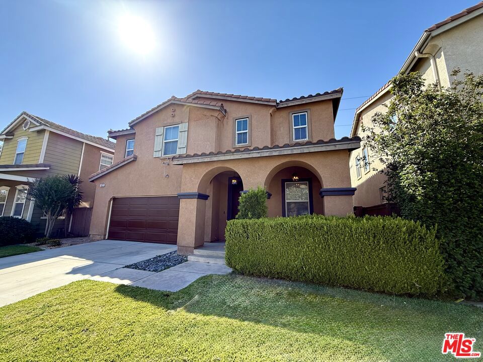 1629 Julia Way Property Photo 1