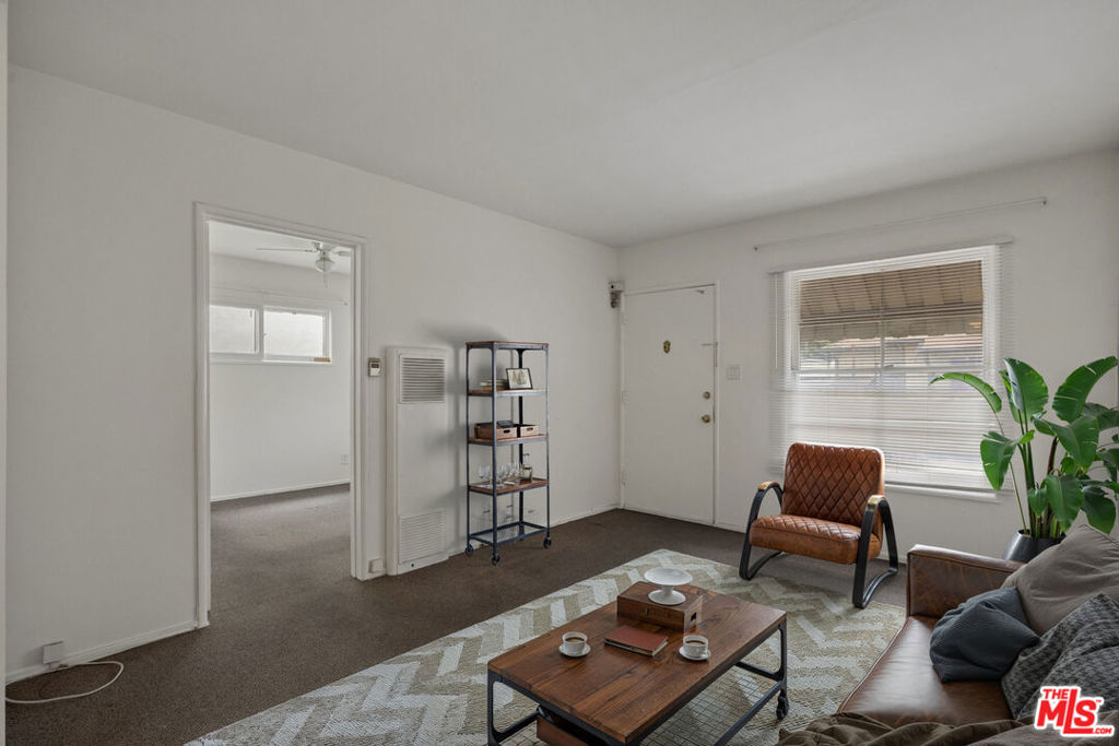 311 E Doran Street Property Photo 28