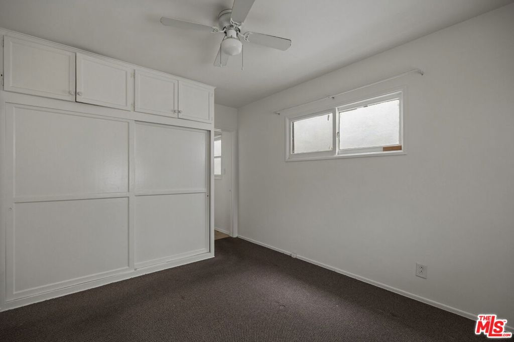 311 E Doran Street Property Photo 33