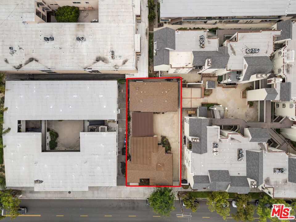 311 E Doran Street Property Photo 37