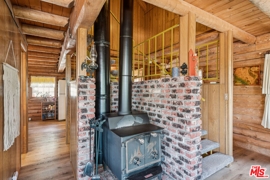 4 Winding Way Property Photo 12