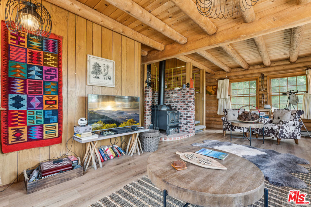 4 Winding Way Property Photo 13