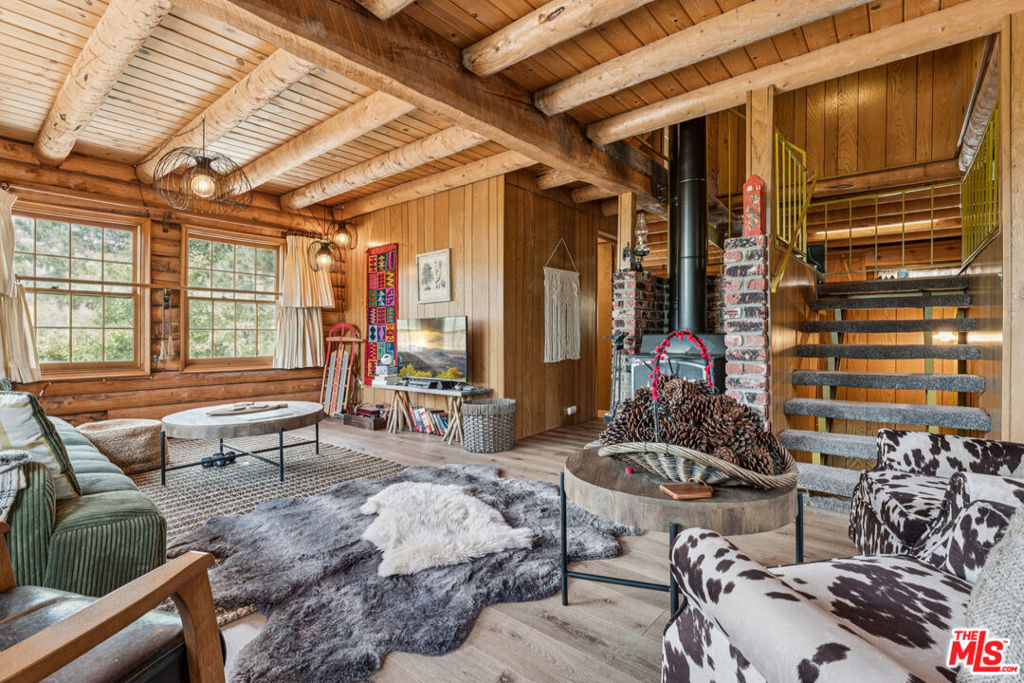 4 Winding Way Property Photo 14