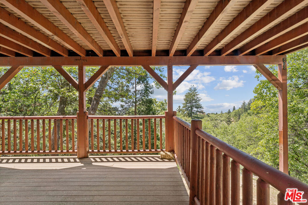 4 Winding Way Property Photo 33