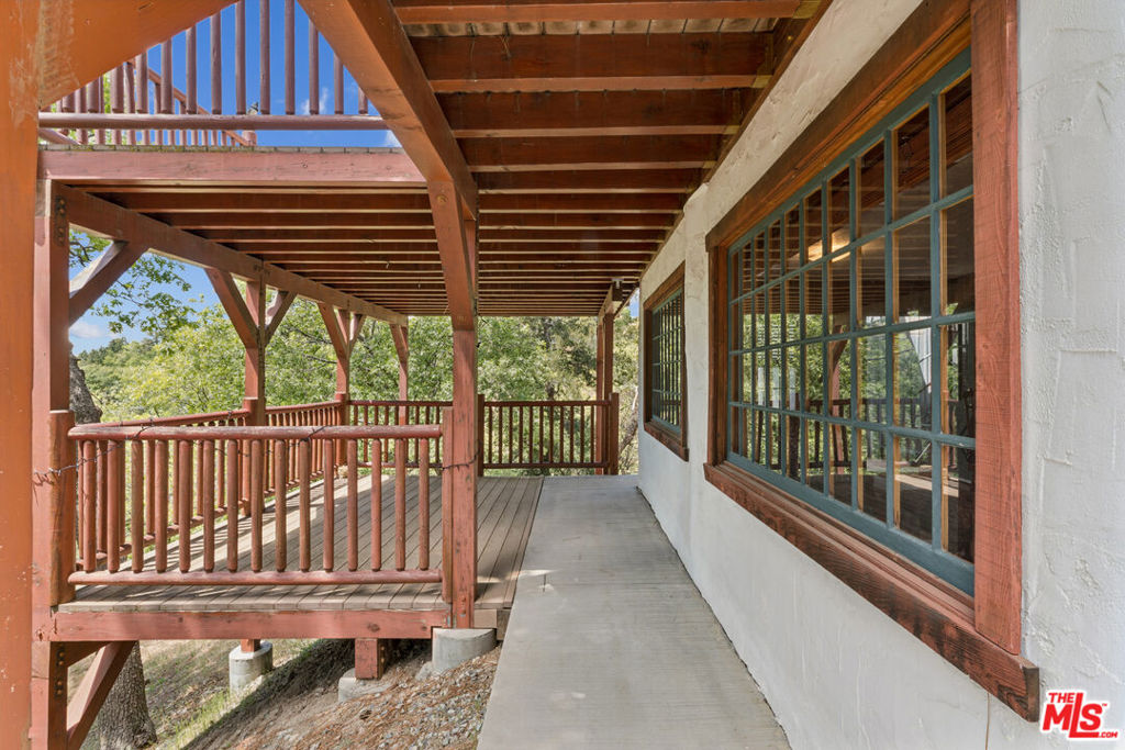 4 Winding Way Property Photo 35