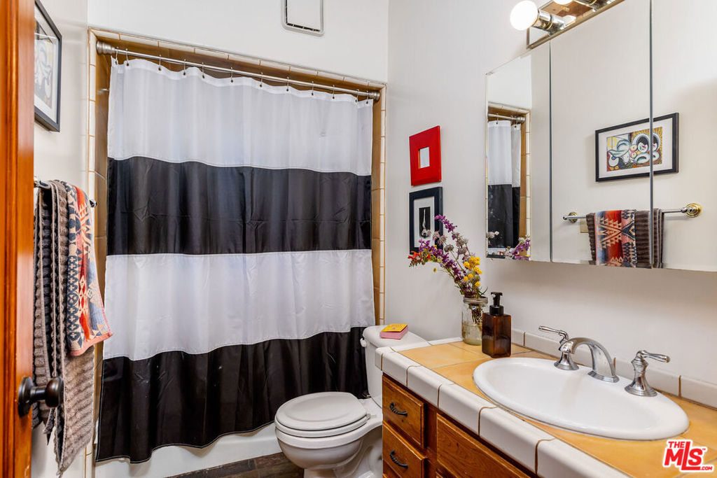 2716 Halsey Road Property Photo 30