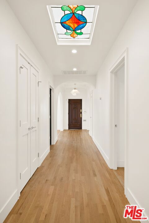 211 S Formosa Avenue Property Photo 4