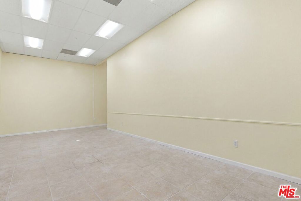 6949 La Tijera Boulevard C1 Property Photo 6