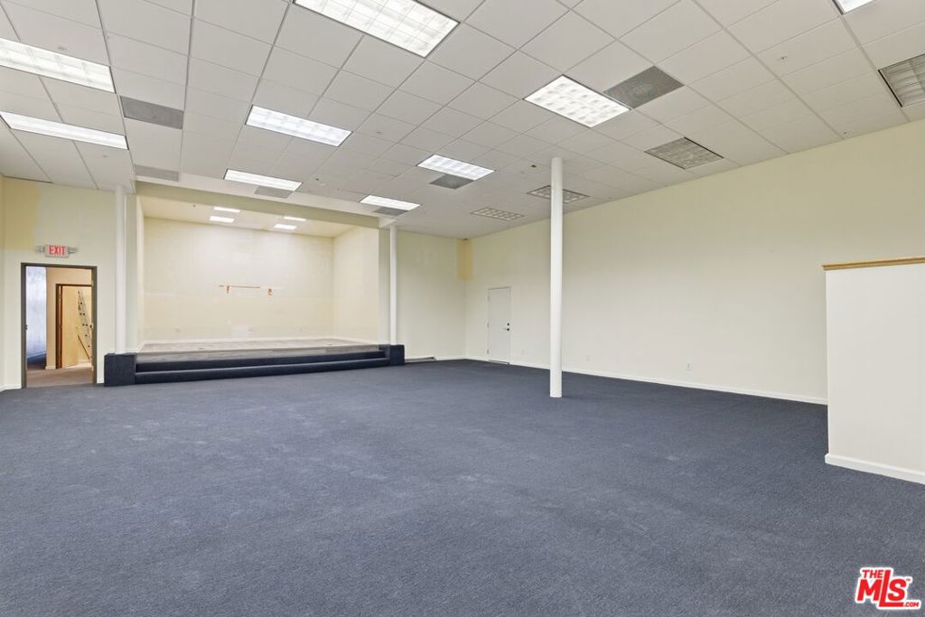 6949 La Tijera Boulevard C2 Property Photo 7