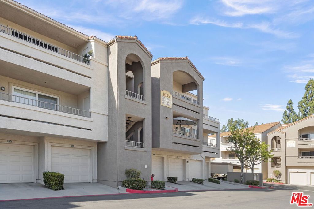 1035 La Terraza Circle 103 Property Photo 18