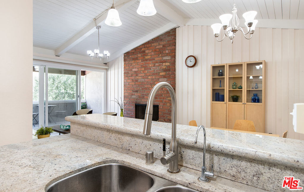 6505 Green Valley Circle 301 Property Photo 16
