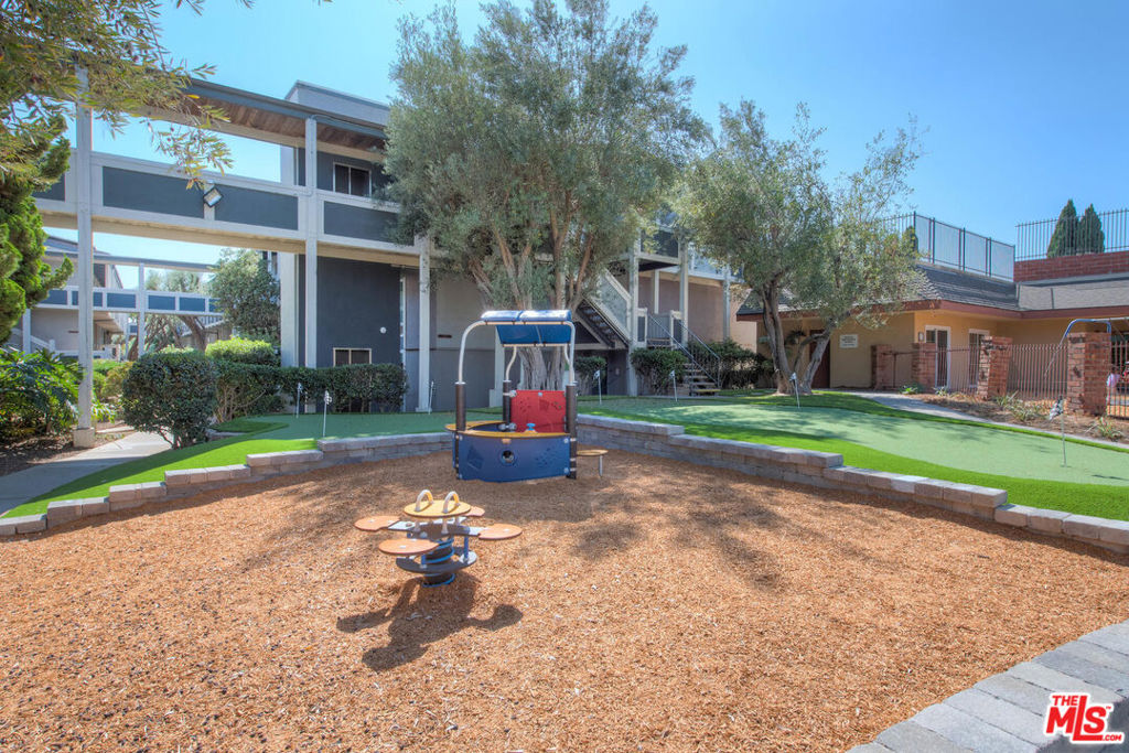 6505 Green Valley Circle 301 Property Photo 26