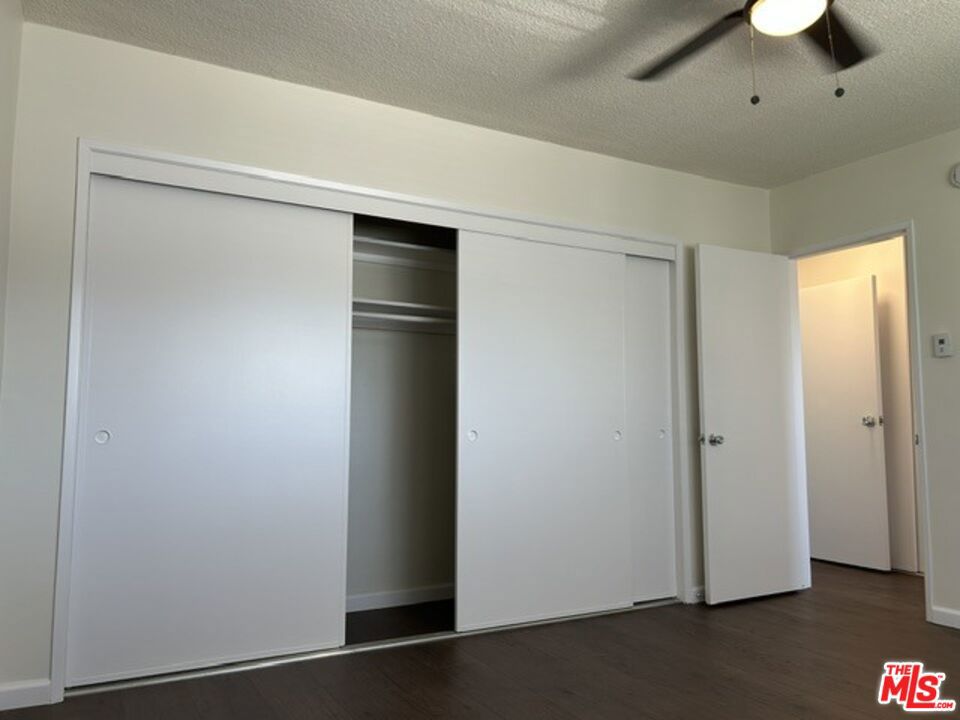 346 S Van Ness Avenue 10 Property Photo 18