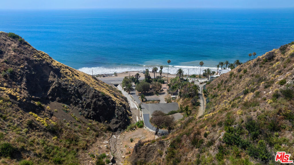 19355 Pacific Coast Highway Property Photo 1