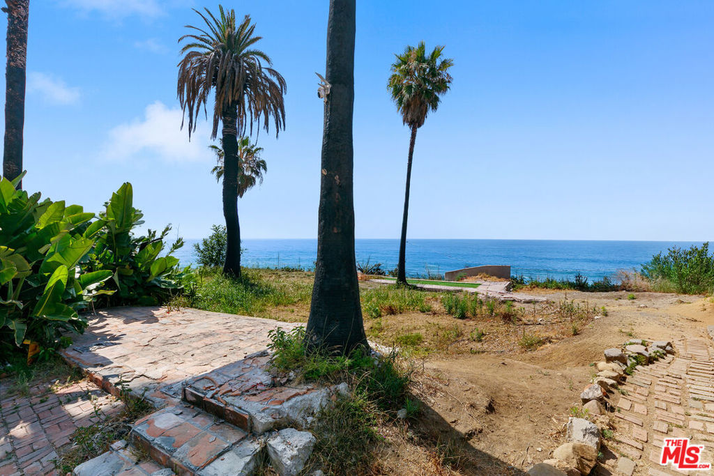 19355 Pacific Coast Highway Property Photo 6